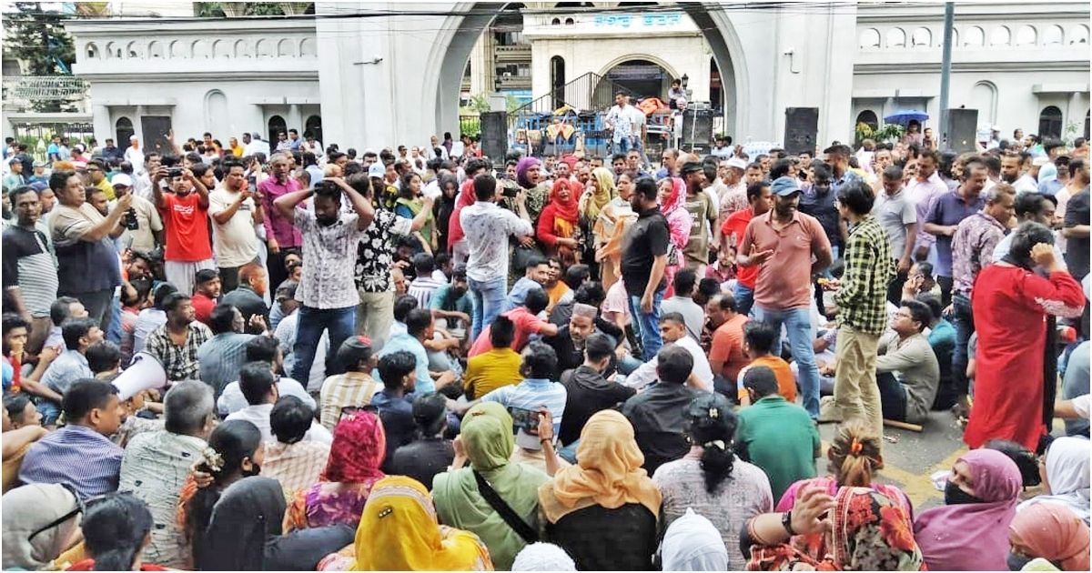 ইশরাক সমর্থকদের বিক্ষোভ অব্যাহত, বঙ্গবাজার-গুলিস্তান সড়কে যান চলাচল বন্ধ