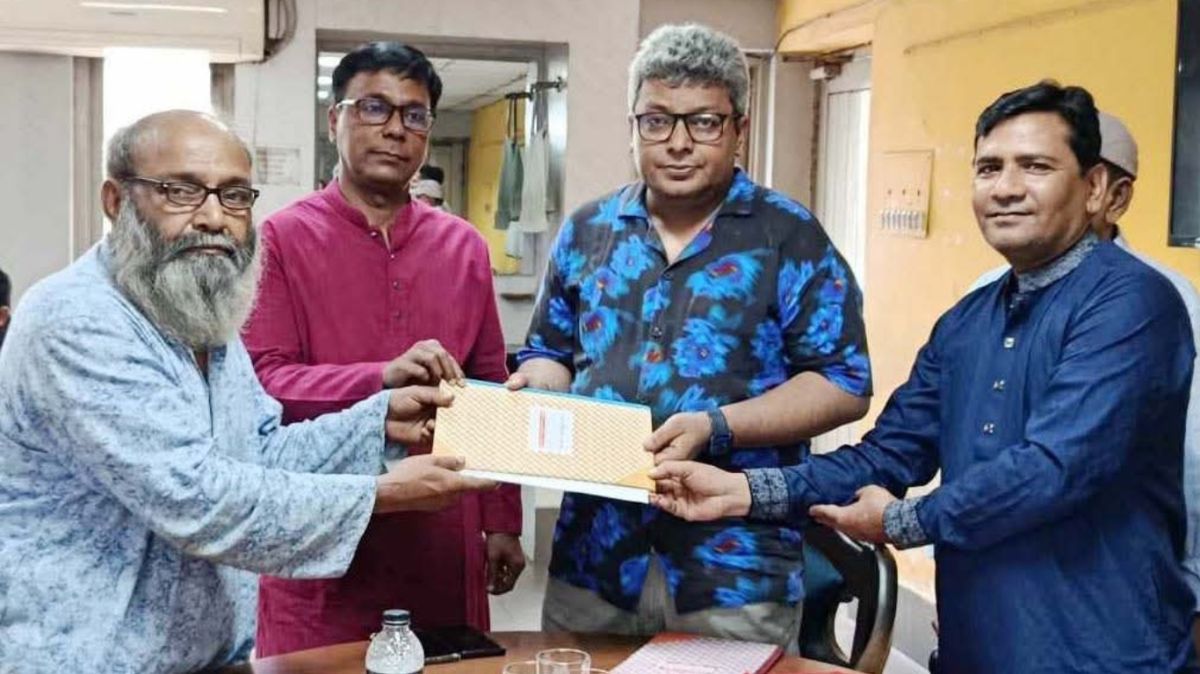 Kishoreganj-Journalist-Forum-Dhaka-took-charge-of-the-new-committee