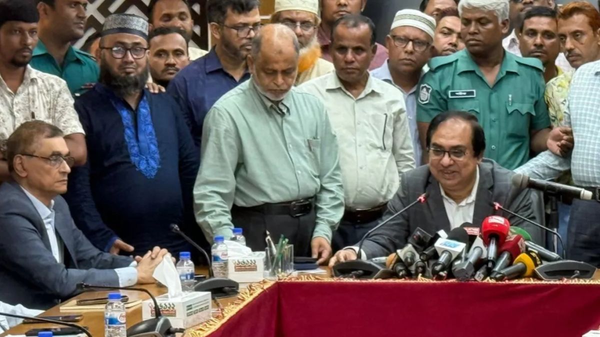 সরকারি চাকরি সংশোধন অধ্যাদেশ বাতিলের দাবিতে আন্দোলন স্থগিত
