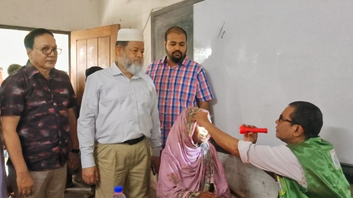 Free-eye-camp-on-the-anniversary-of-Ziaur-Rahman-in-Phulbaria