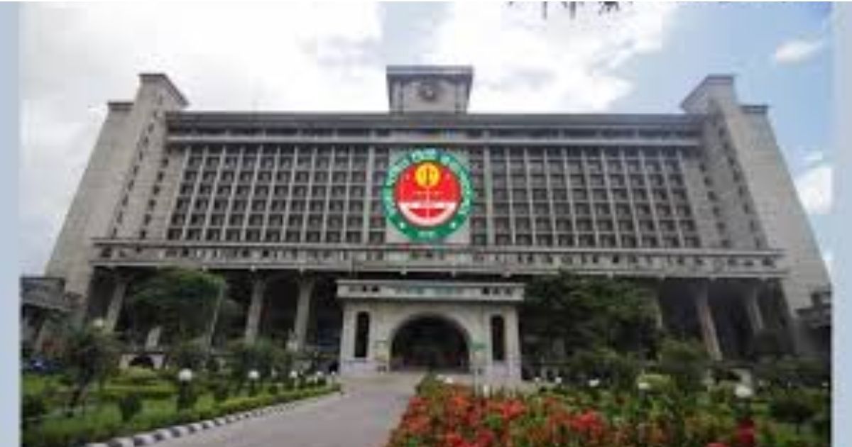 Today-the-lock-of-the-city-building-will-be-closed-to-the-administrator-engineers-rooms