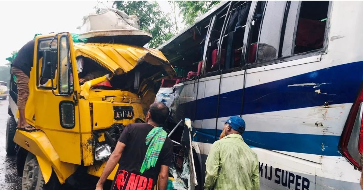 Pabna-bus-truck-collided