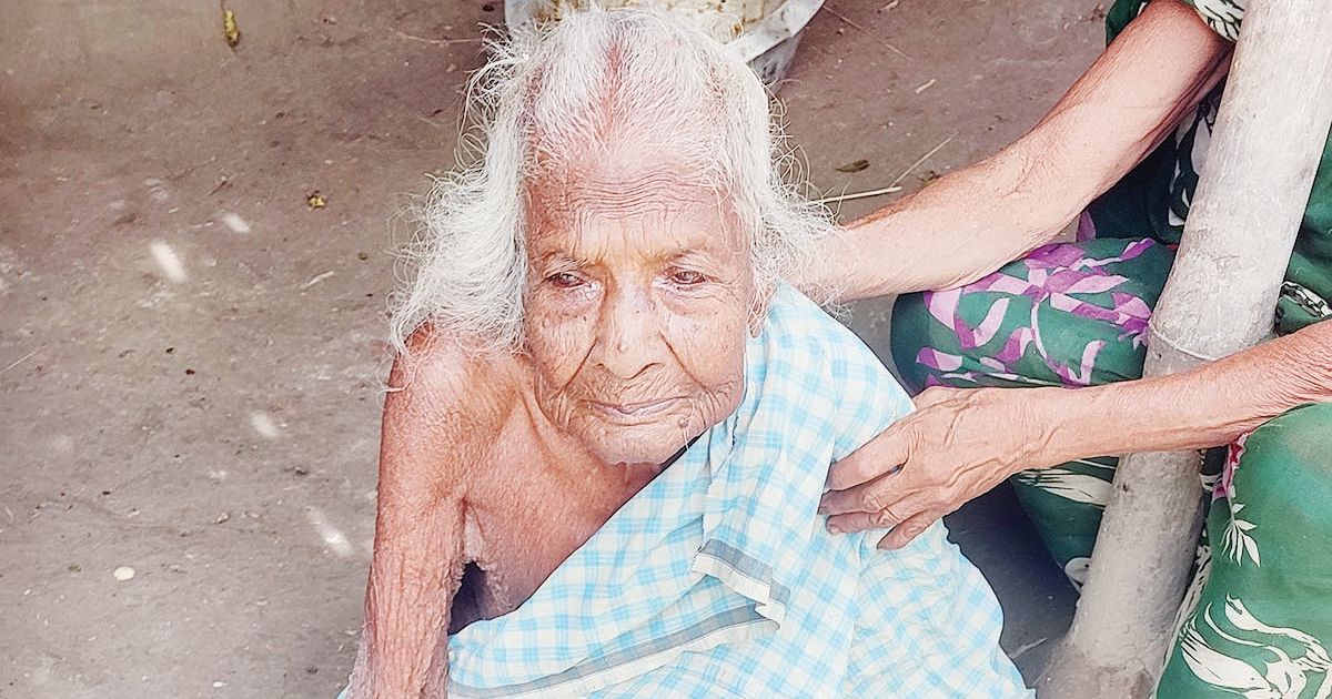 ১৩০ বছর বয়সেও বয়স্ক ভাতা কার্ড জোটেনি আজিমনের