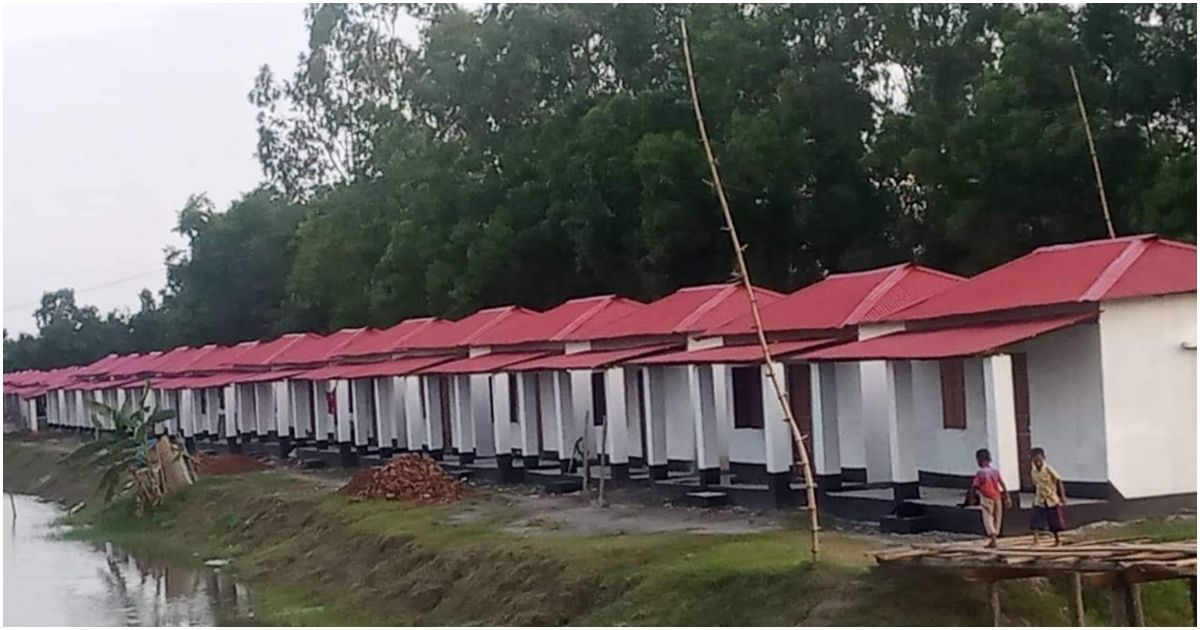 কমলনগরে-আশ্রয়ণ-প্রকল্পের-ঘর-বিক্রির-মহোৎসব-প্রতিটি-ঘর-বিক্রি-হচ্ছে-লাখ-টাকায়