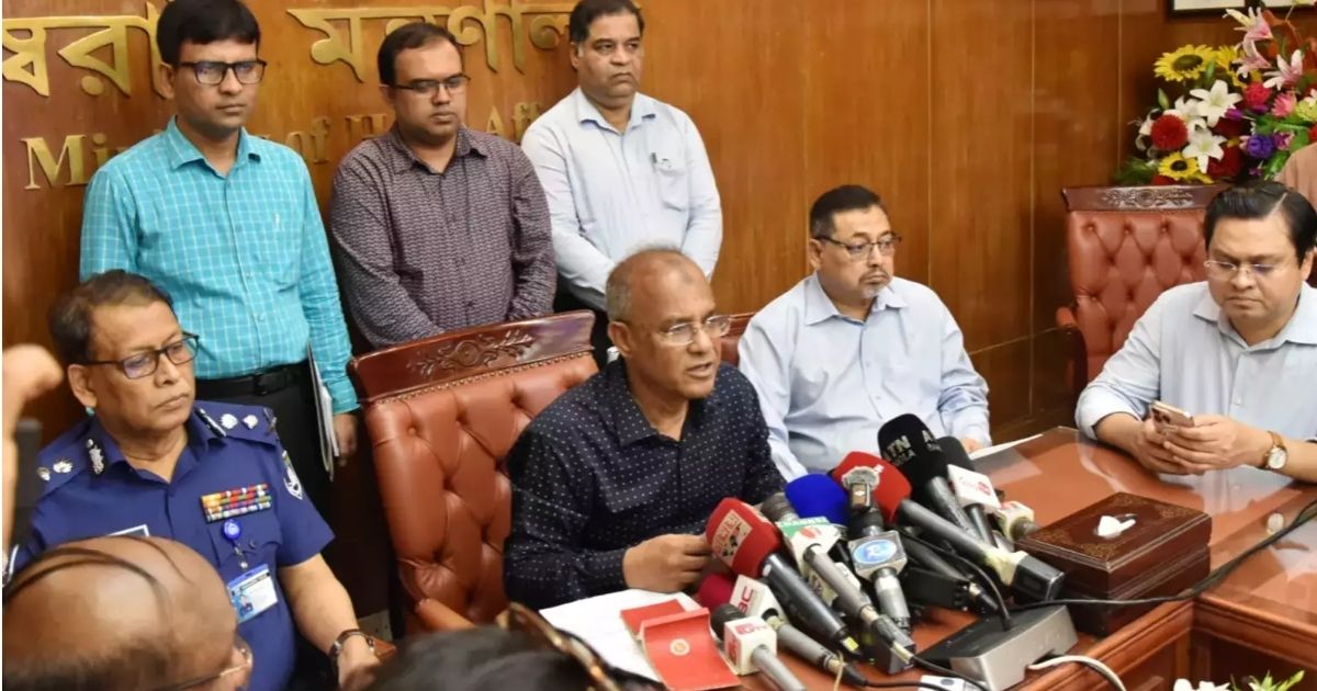 গোপালগঞ্জের পরিস্থিতি এখন শান্ত ও নিয়ন্ত্রণে, গ্রেপ্তার ২৫: স্বরাষ্ট্র উপদেষ্টা