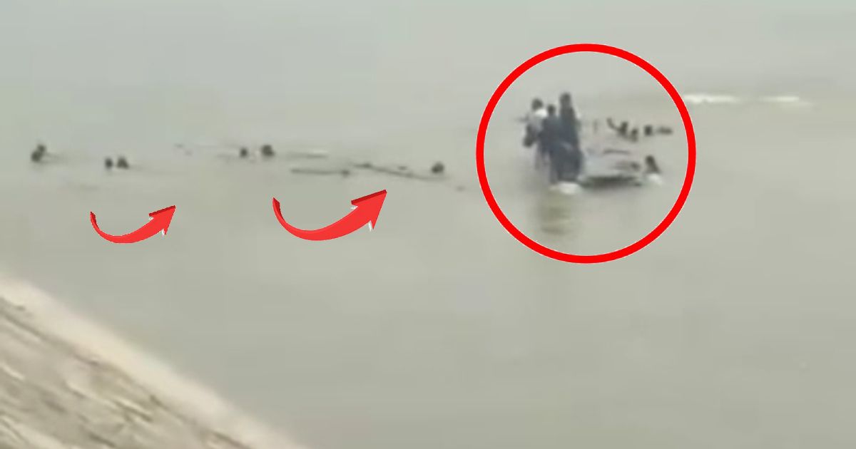 In-Sunamganj-the-boat-died-with-20-5-passengers