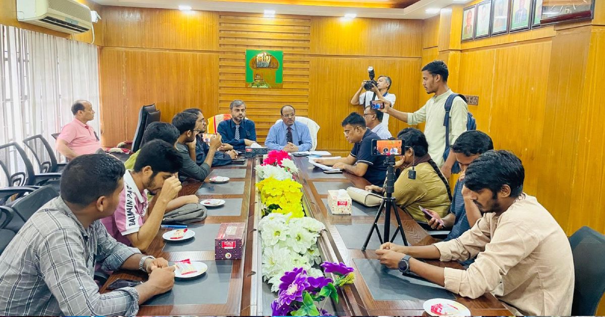 EB-administrations-press-conference-on-the-ongoing-issue