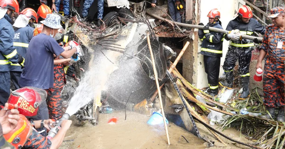 উত্তরায় বিমান বিধ্বস্তের ঘটনায় পাইলটসহ নিহত ১৯, আহত ১৬৪: আইএসপিআর