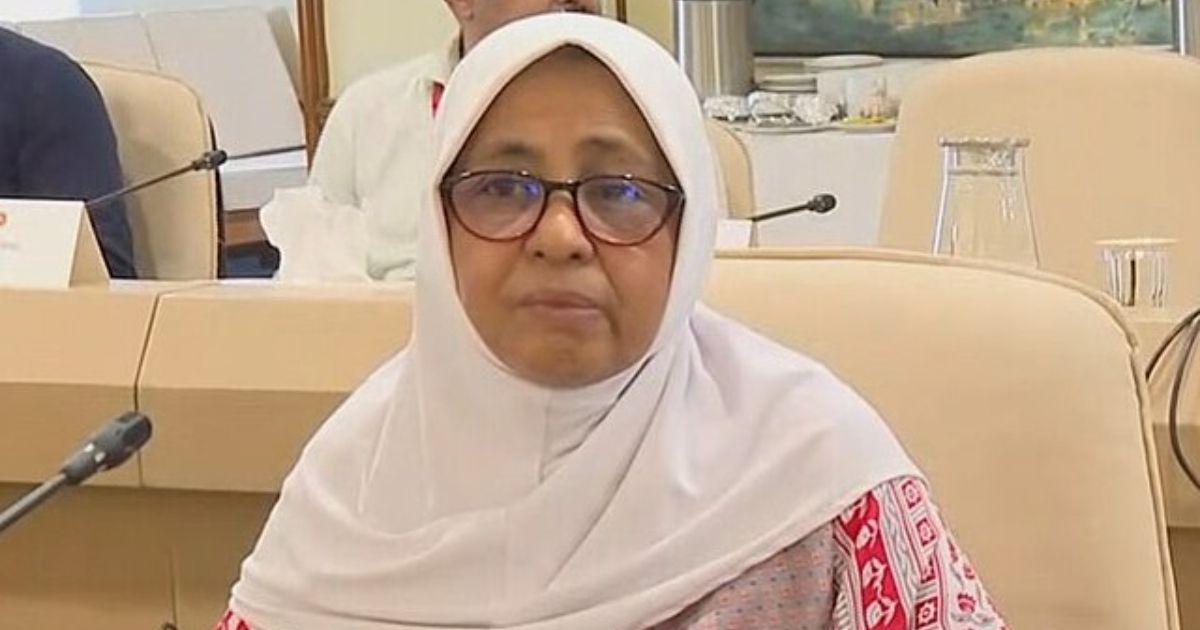 বিমান দুর্ঘটনায় আহতদের বিনামূল্যে চিকিৎসা দেওয়ার নির্দেশ স্বাস্থ্য উপদেষ্টার
