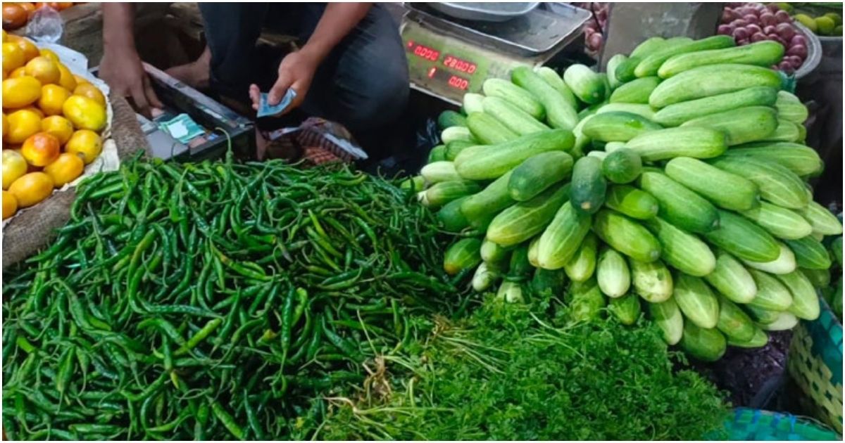 The-vegetable-market-is-heated-raw-pepper
