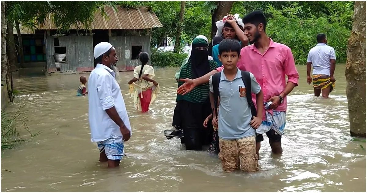 Meghnas-water-flooded-the-coastal-area-of-Chandpur-on-top-of-the-danger-line