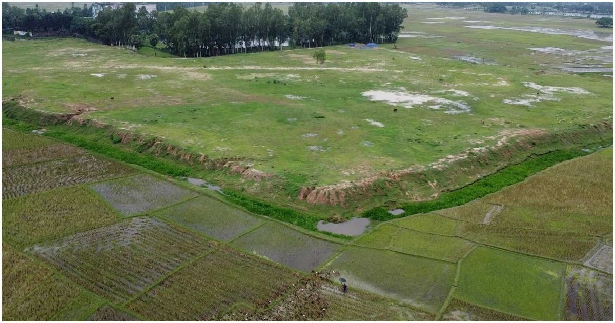 The-construction-of-modern-Silo-in-Naogaon-is-the-unscrupulous-disappear-contractor