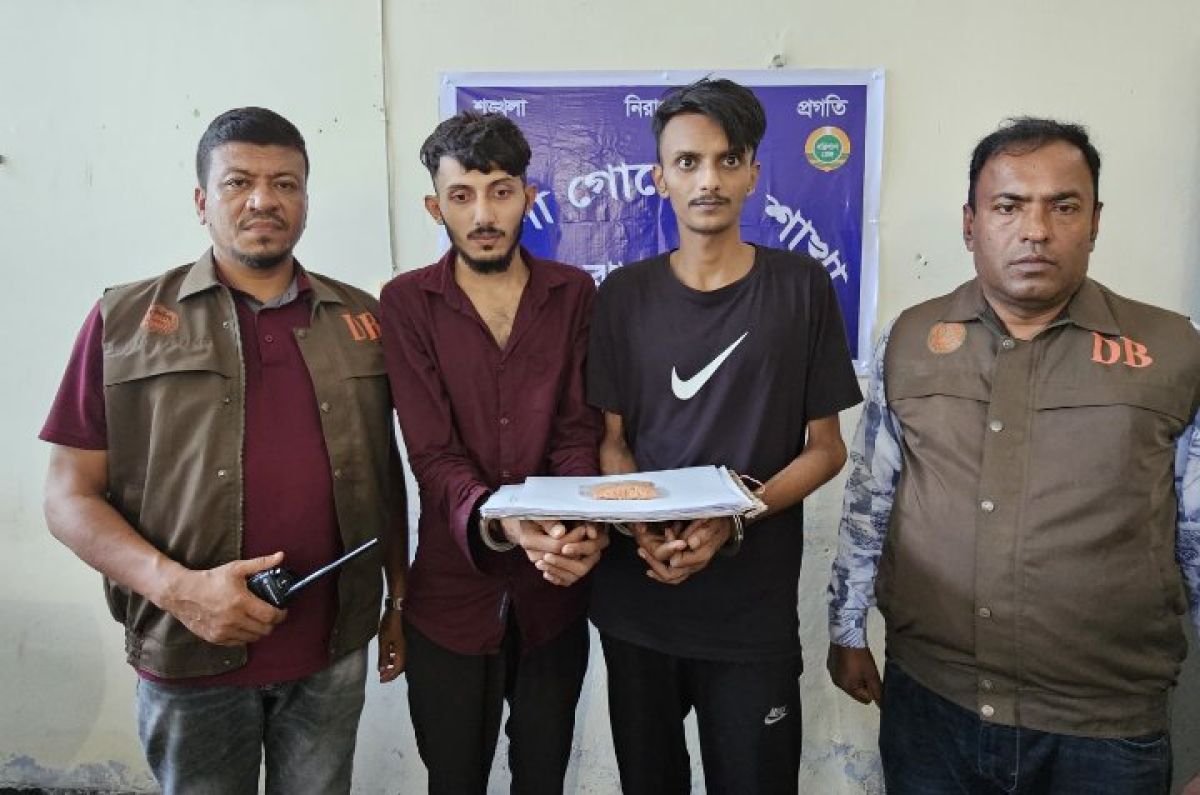 পাঁচ শতাধিক ইয়াবাসহ দুই যুবক ডিবির জালে