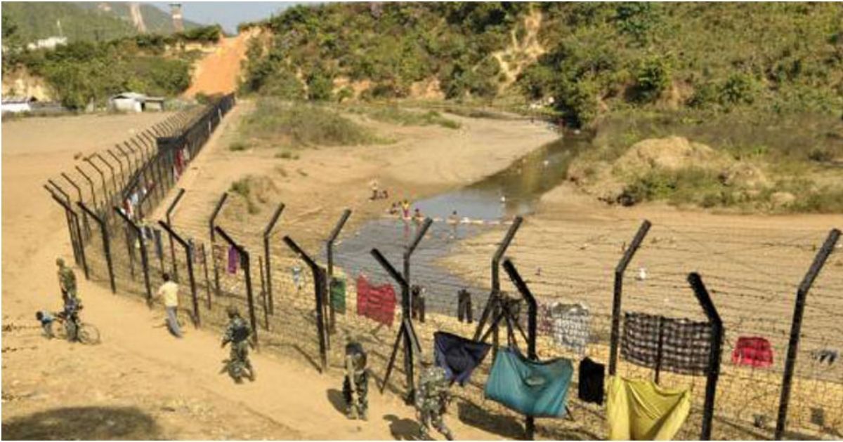 The-sound-of-extensive-bullets-from-the-interior-of-Myanmar-to-the-Ghumdhum-border-of-Naikhangchhari-upazila-of-Bandarban