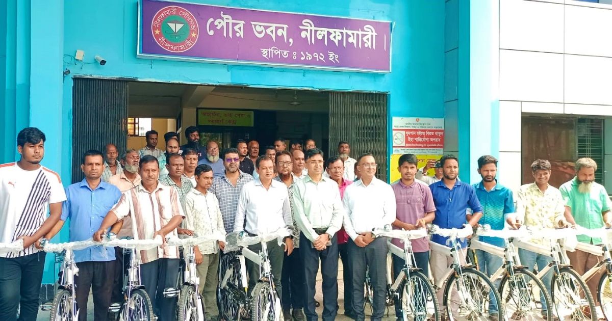 Nilphamari-municipal-staff-provided-by-bike