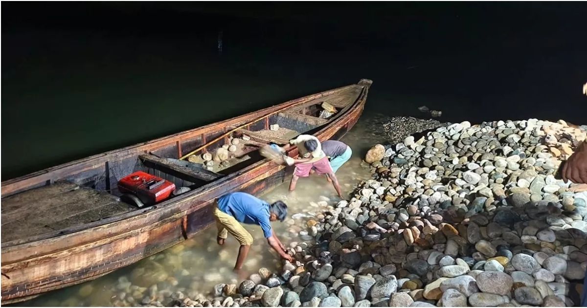 In-a-one--night-expedition-12000-cubic-feet-of-stone-returned
