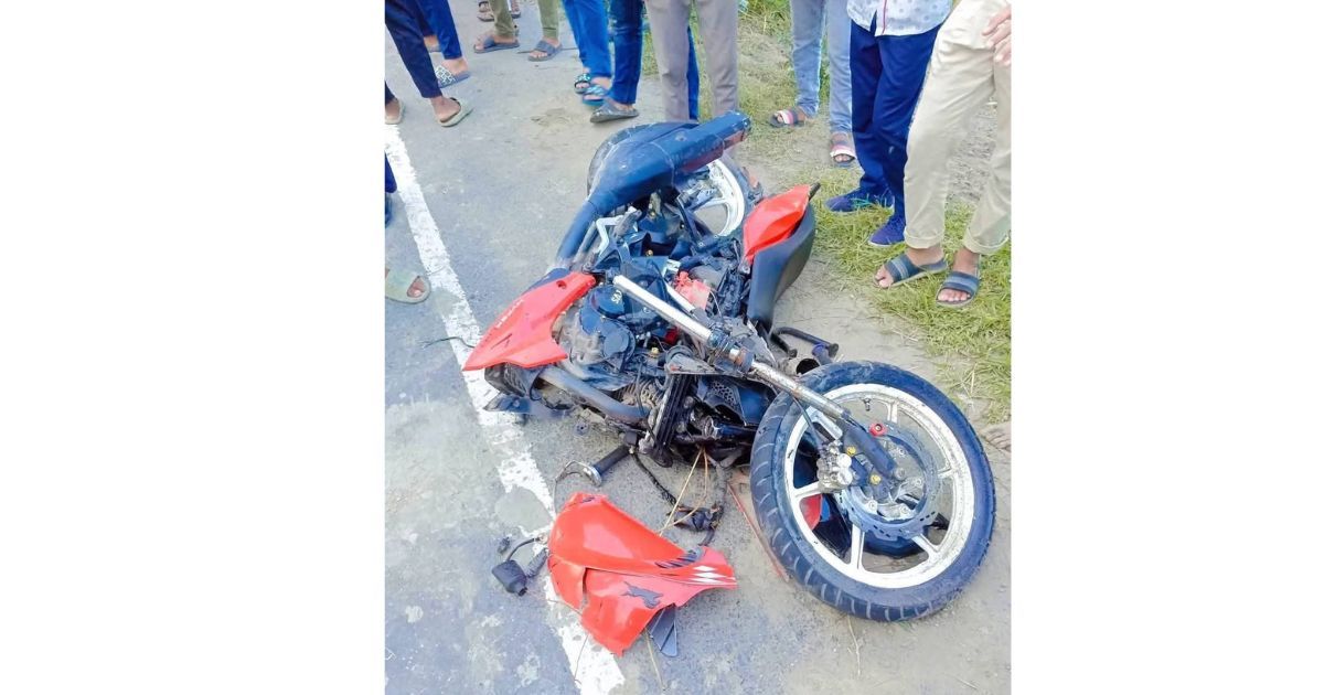 Two-teenagers-died-in-road-accidents-while-playing-motorcycle-racing-with-friends-in-Kushtia
