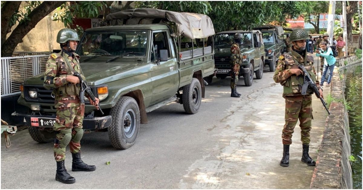 The-army-has-surrounded-huge-weapons-and-explosives-at-the-coaching-center