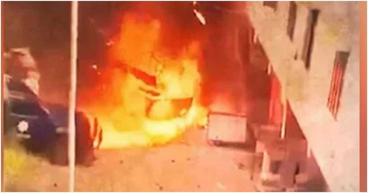 সাক্ষীর-কাঠগড়ায়-দাঁড়িয়ে-কান্নায়-ভেঙে-পড়লেন-বাবা