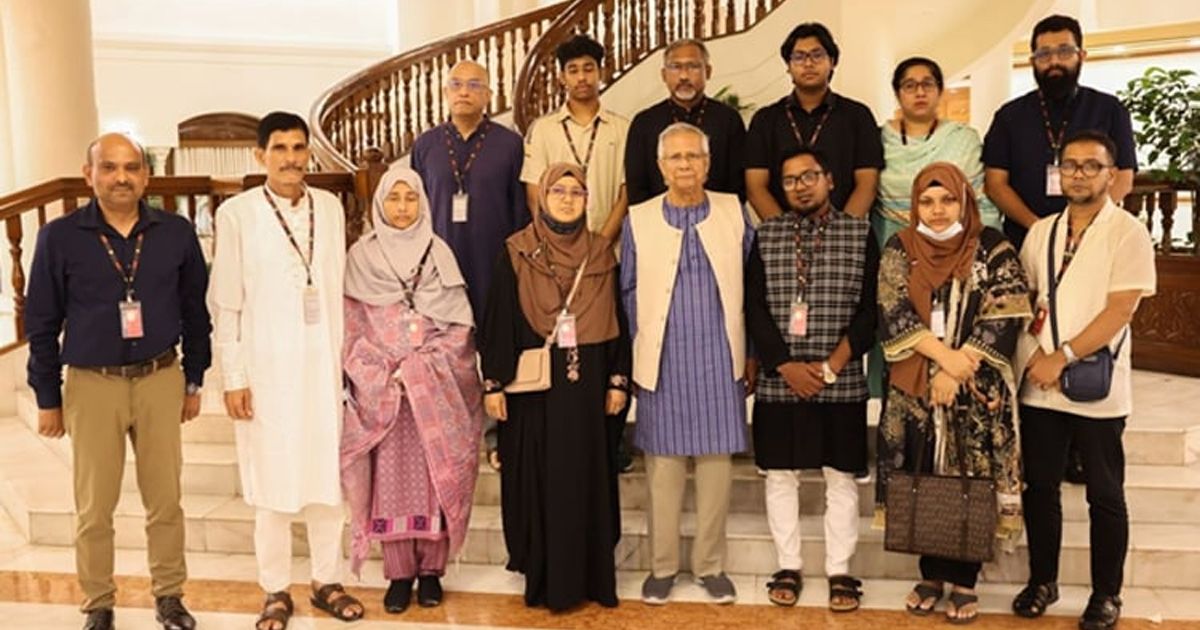 Three-teachers-of-Milestone-will-be-forever-memorable-to-the-nation-for-humanity-and-courage-Chief-Advisor
