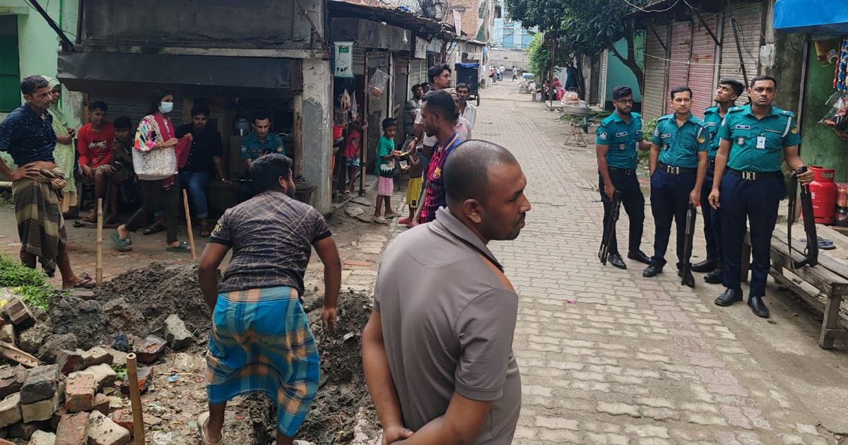 ‘‘অবৈধ গ্যাস সংযোগ উচ্ছেদে তিতাস গ্যাস কর্তৃক সাঁড়াশি অভিযান, জরিমানা আদায়’’