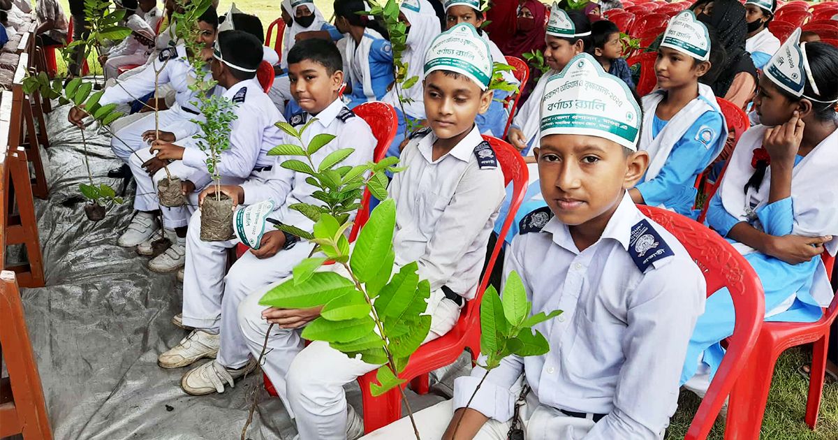 মাগুরায় ১৪ দিনব্যাপী বৃক্ষ মেলা শুরু
