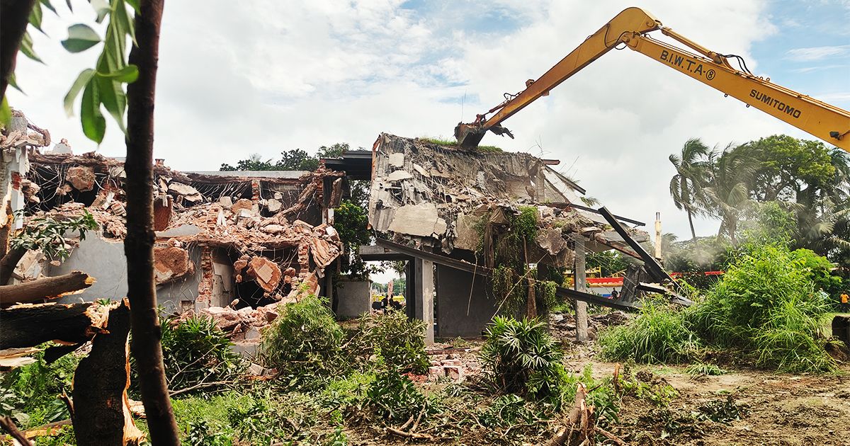 কেরানীগঞ্জে সাবেক প্রতিমন্ত্রী নসরুল হামিদের বাংলো উচ্ছেদ