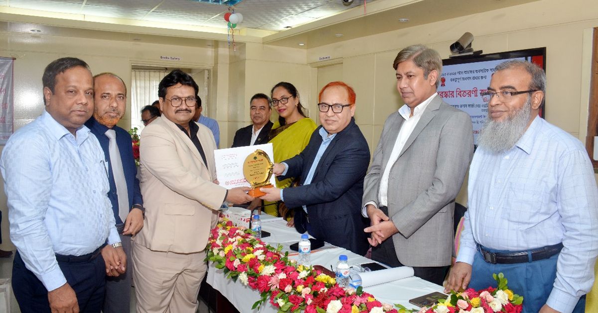 Various-branches-of-zonal-offices-and-departmental-offices-were-recognized-for-making-significant-contributions-to-the-business-success-of-the-silver-bank