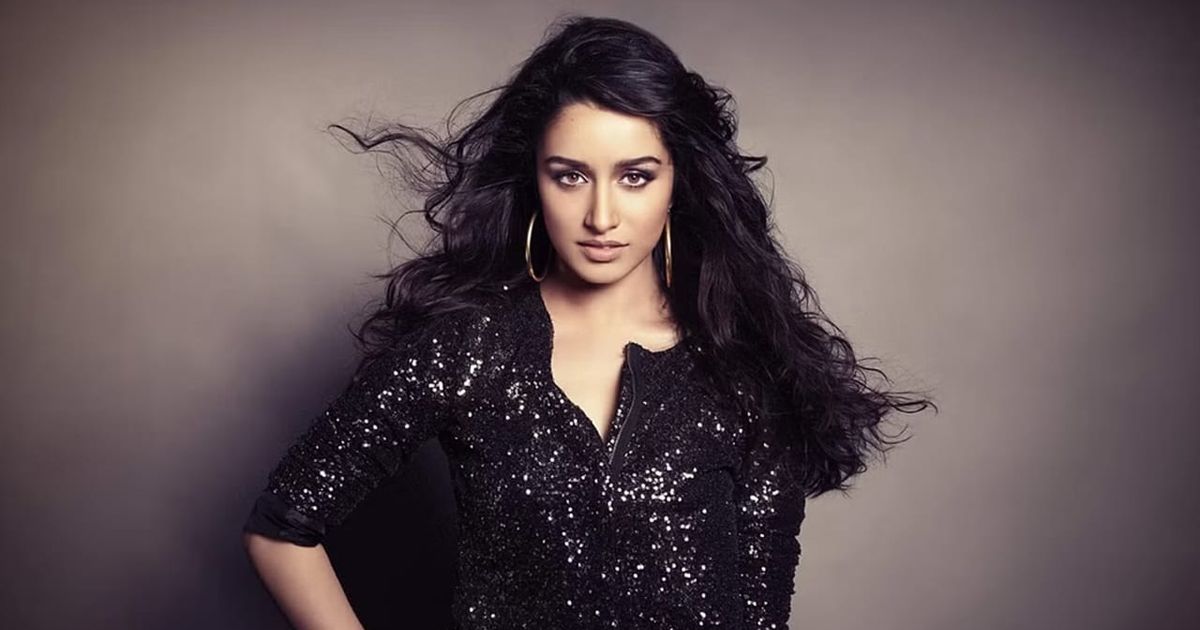অ্যাকাউন্ট-ব্লক-বিপাকে-শ্রদ্ধা-কাপুর