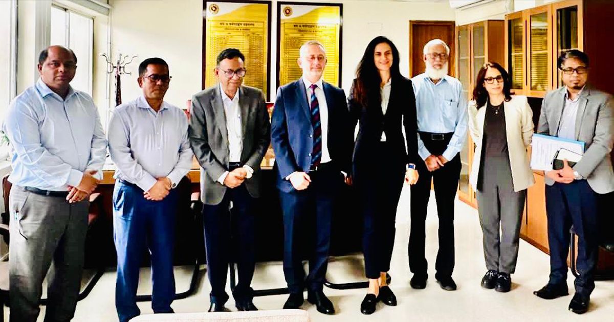 Meeting-European-Union-Ambassador-Ace-E-Michael-Miller-with-Labor-Secretary