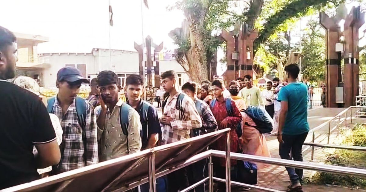 After-the-imprisonment-in-India-4-Bangladeshi-teenagers-returned-home