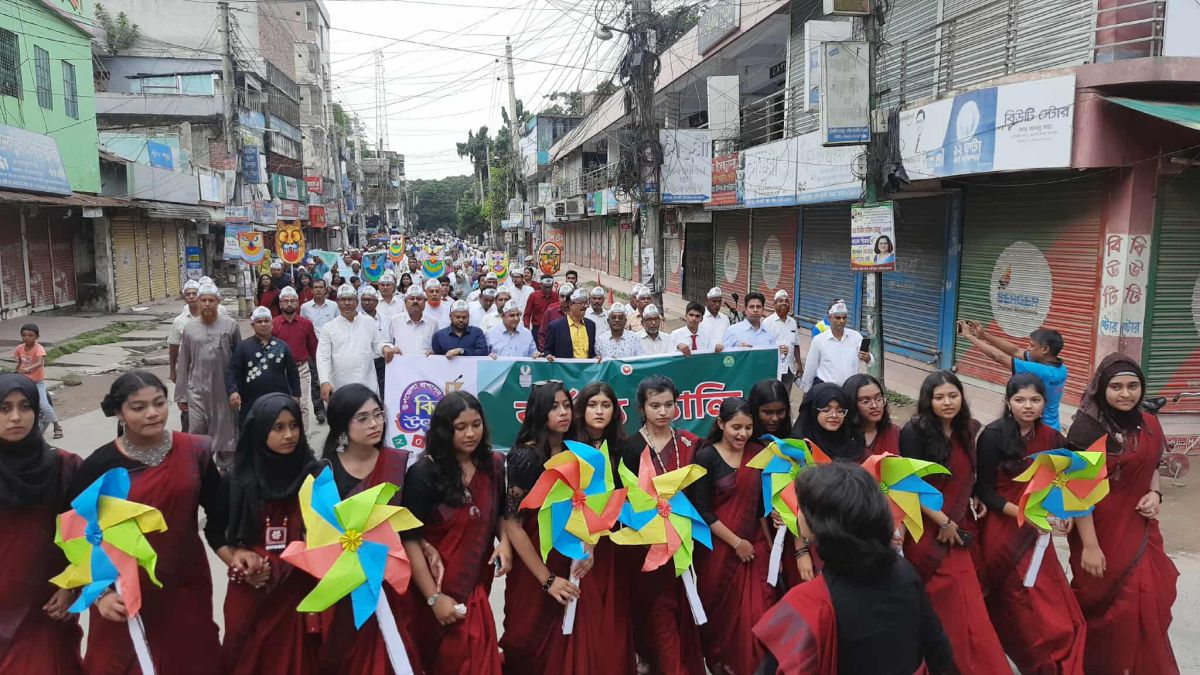 মাগুরায়-উপজেলা-প্রশাসন-বিতর্ক-উৎসবের-উদ্বোধন-
