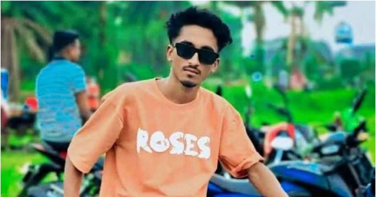 Narail-Motorcycle-Trolls-face-to-face-collision