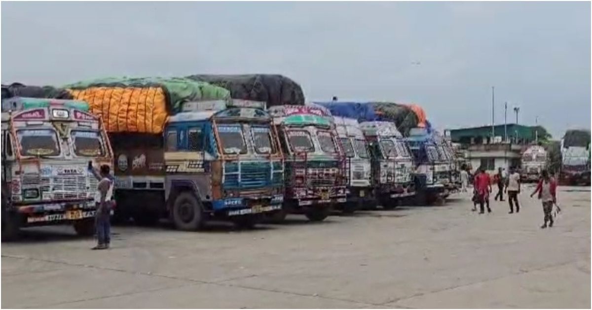 While-the-import-of-rice-from-India-continues-to-continue-in-the-market-prices-are-unchanged 
