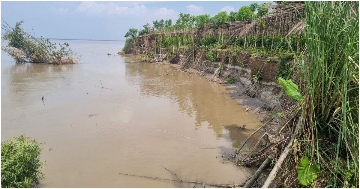 Padma-river-breaks