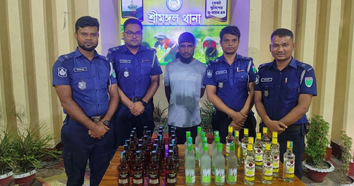 In-Srimangal-3-bottles-of-foreign-alcohol-were-arrested