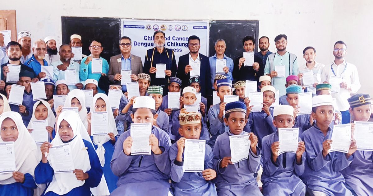 Health-care-is-provided-free-of-charge-between-4000-students-and-guardians-in-Anwara