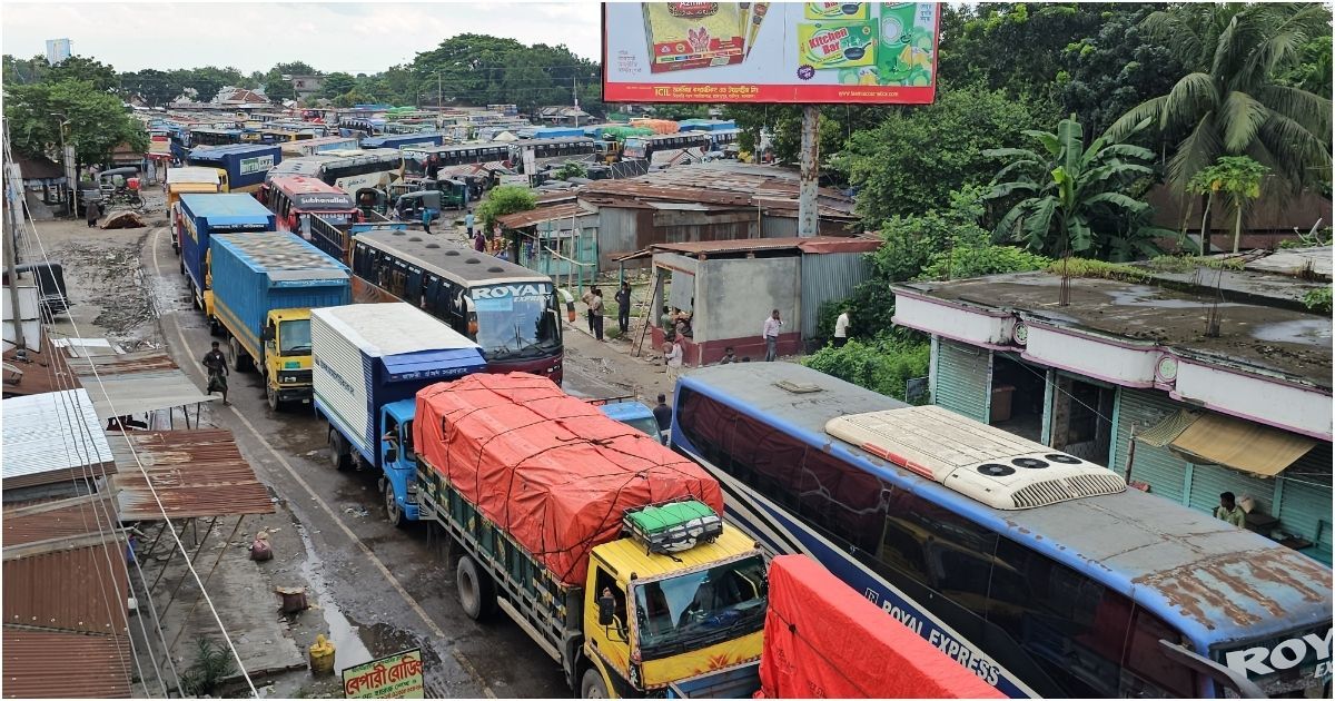 A-few-hundred-go-waiting-to-cross-the-river-one-between-the-two-ghats-in-Daulatdia