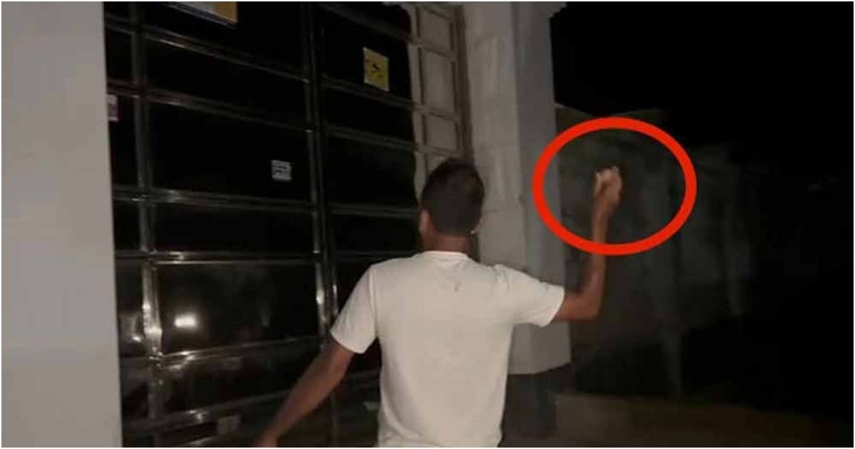 যুক্তরাষ্ট্রপ্রবাসী-আ-লীগ-নেতা-জাহিদের-বাড়িতে-ডিম-নিক্ষেপ
