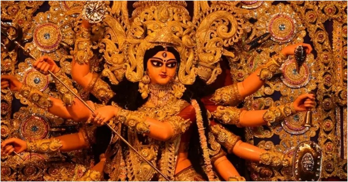 Today-the-Mahashasthi-is-preparing-for-the-goddess-Durga
