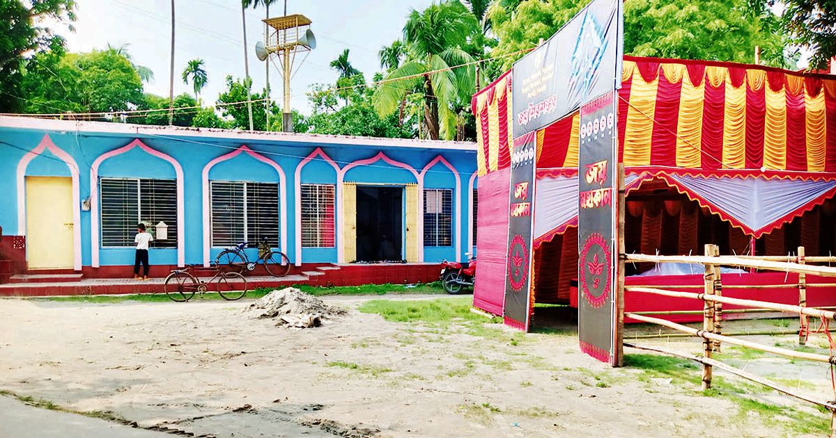 Prayer-and-worship-are-going-on-in-Narail-as-well-as-mosque-temple