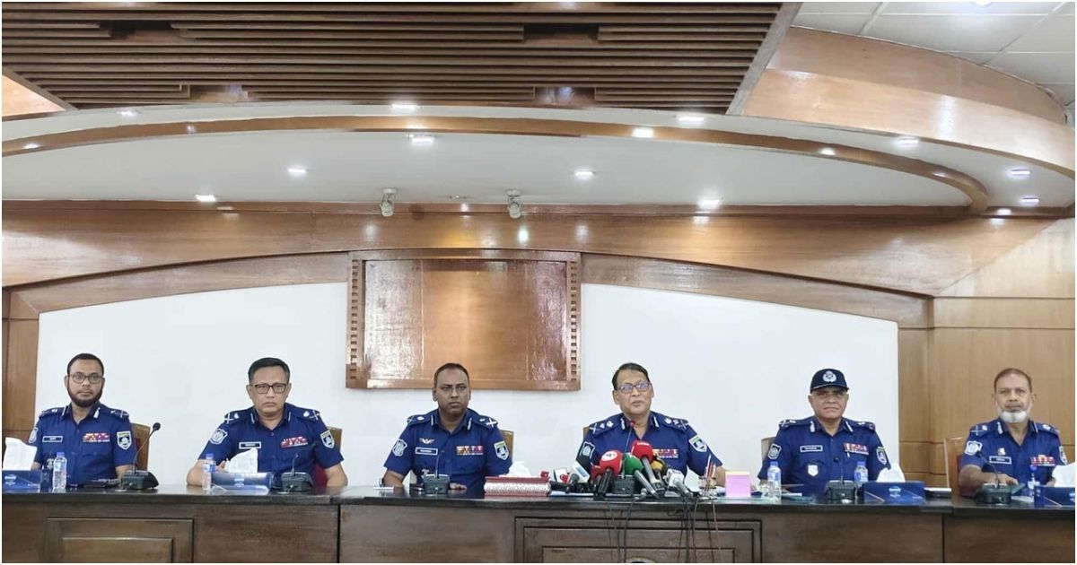 Police-have-strict-surveillance-to-ensure-security-at-the-Pooja-Mandap-IGP