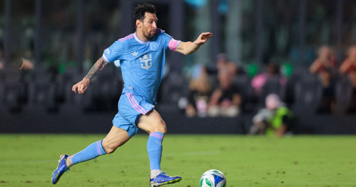 Messi-set-a-record-by-the-hat--trick-of-the-Assist