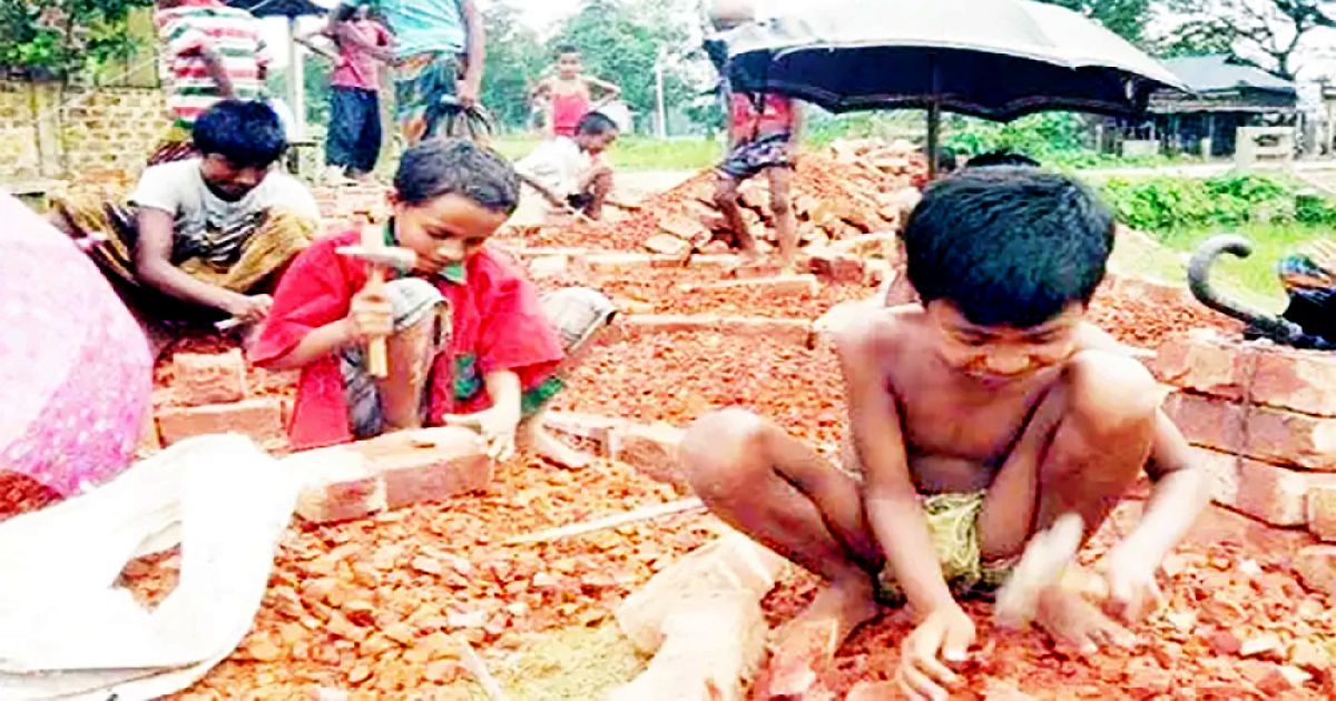 শিশুদের-প্রতি-যত্নশীল-হতে-হবে
