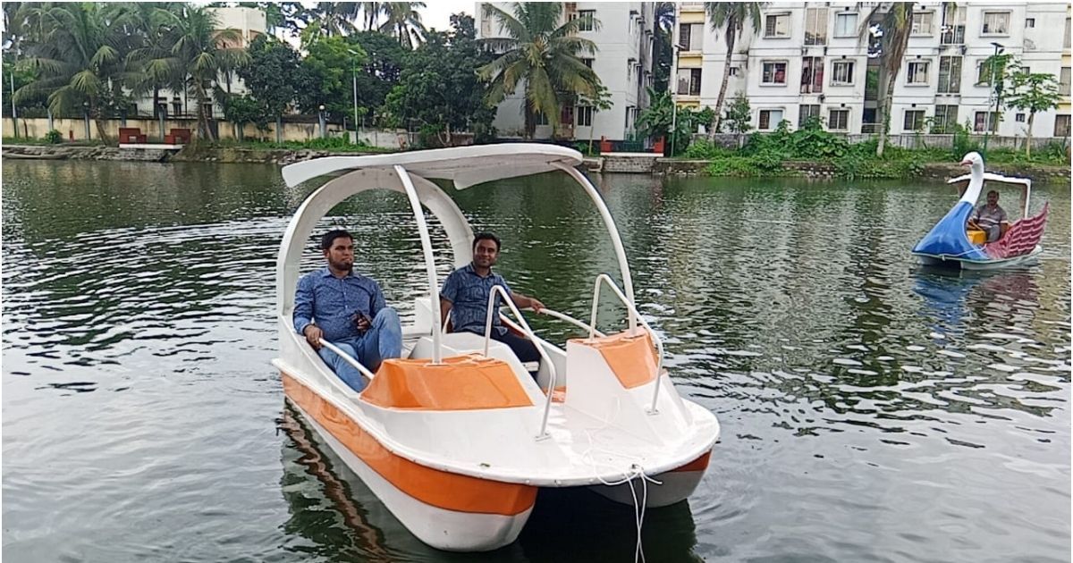 Coalipara-Upazila-Parishad-Lake-Visitors-Crowds
