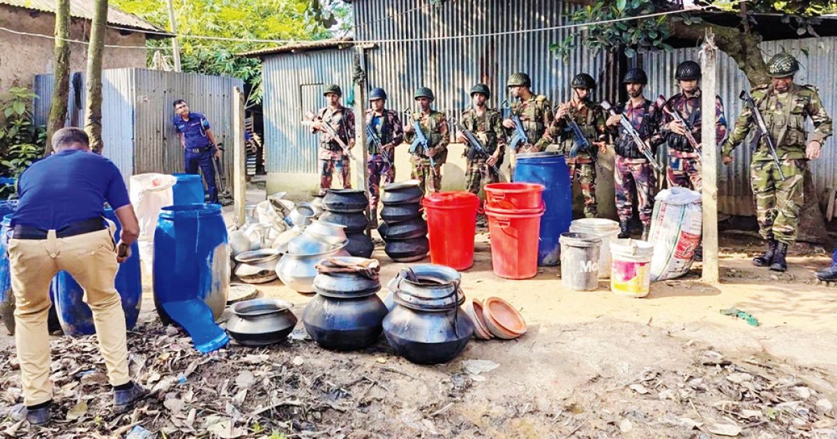 Another-liquor-raid-in-Kaliakoir-is-a-4000-liter-of-alcohol