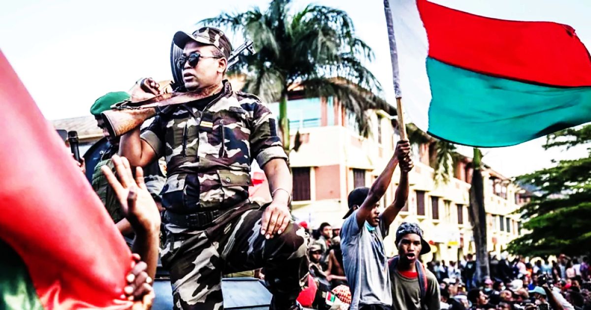 Jen--Zeeds-protests-in-Madagascar-joined-a-section-of-the-army