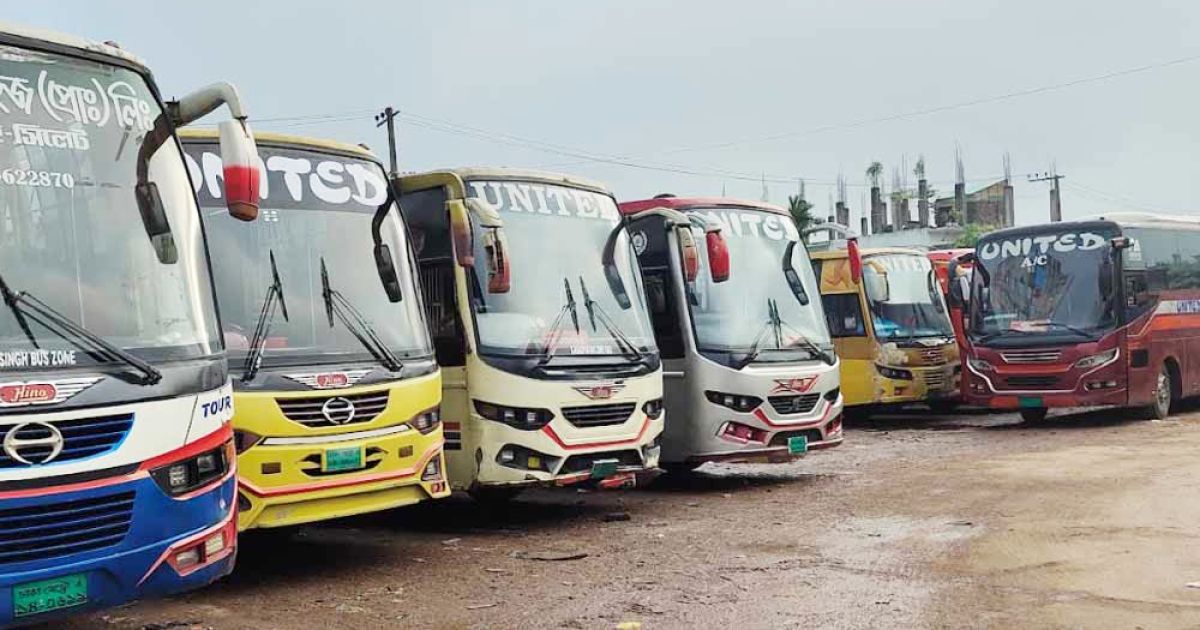 Dhaka--bound-bus-movement-is-closed-from-4-districts-of-Mymensingh-Division
