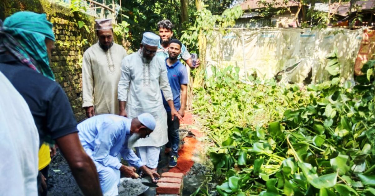 Inauguration-of-the-road-renovation-work-with-Jamaat--e--Jamaat-in-Kaliganj