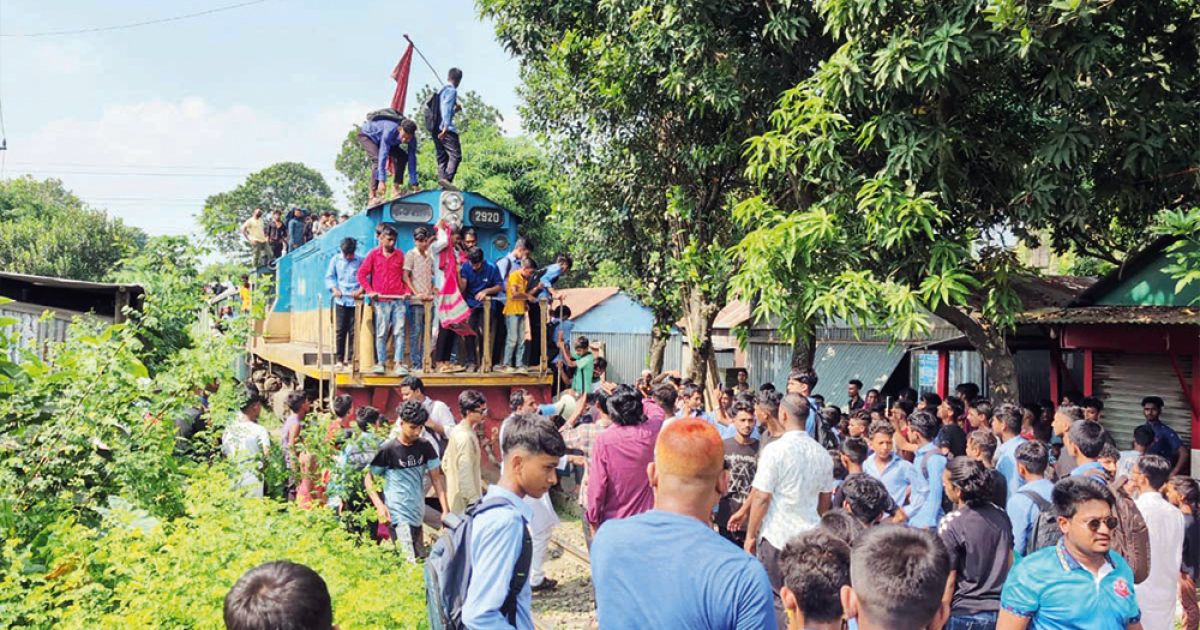 Nasirabad-train-stopped